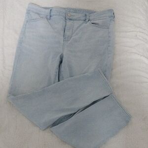 American Eagle Outfitters Light Wash High-Rise Skinny Jeans